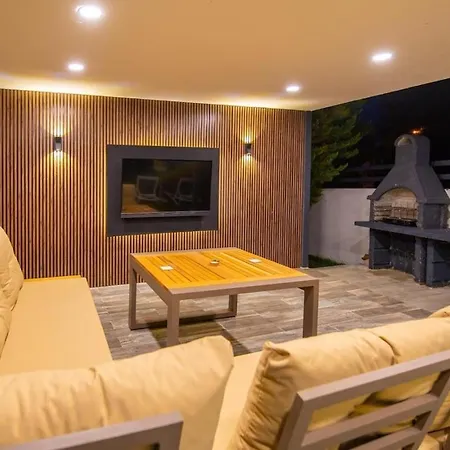 Kibar Villa